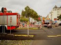 2 Denkmalkletterer hielten Feuerwehr und Polizei in Trapp Koeln Heumarkt P050